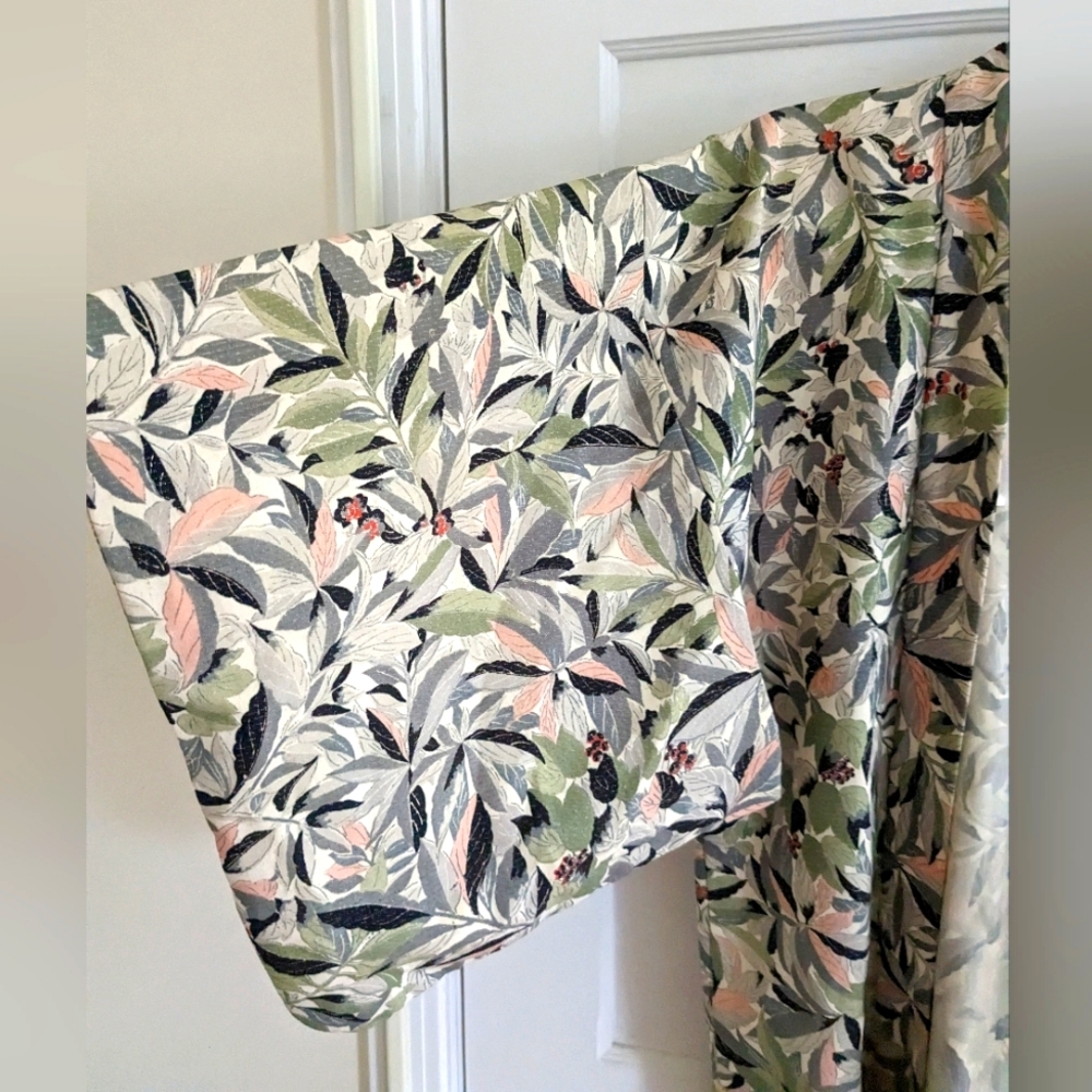 Handmade Kimono Style Jacket - Picture 2 of 8